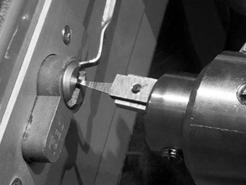 Konak'da kapı açma hizmeti